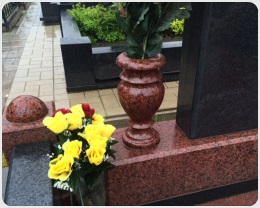 Изготовление ваз из гранита на кладбище